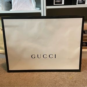 Gucci shopping bag